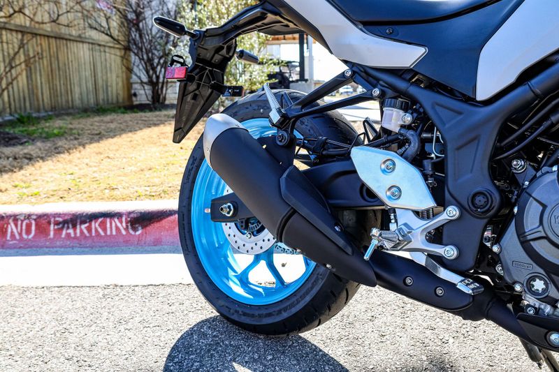2025 Yamaha MT03   ICE STORM Image 4