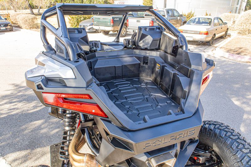 NEW 2026 POLARIS RZR PRO R ULTIMATE Image 4