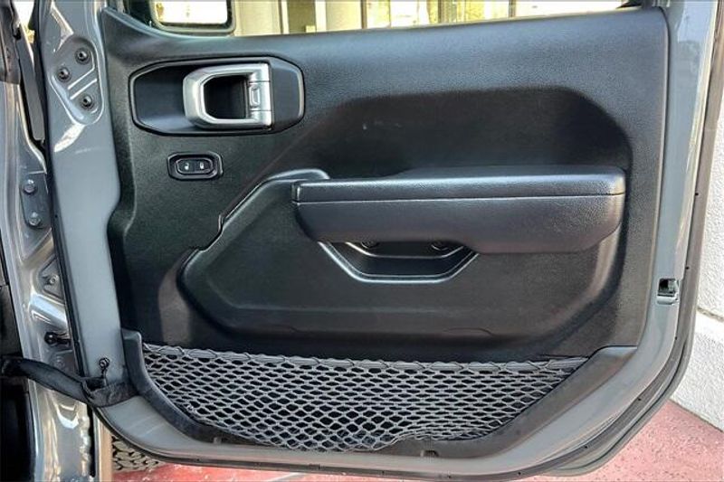 Used 2022 Jeep Wrangler 4xE Unlimited Rubicon 4xeImage 23