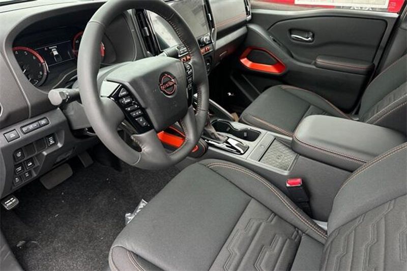 New 2025 Nissan Frontier PRO-4XImage 7