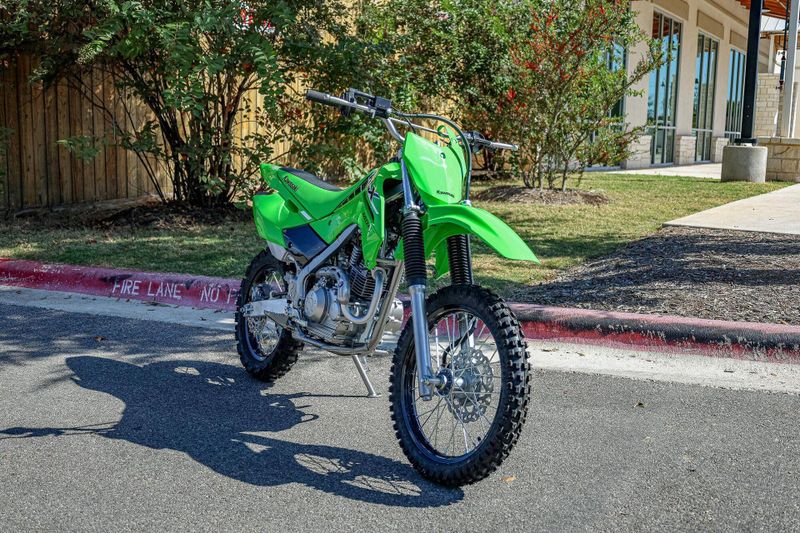 2025 Kawasaki KLX140R LIME GREENImage 1