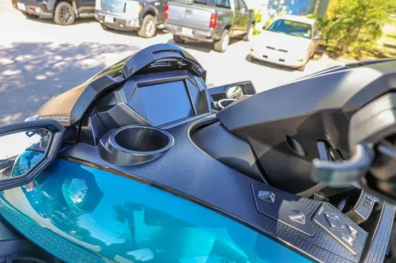 NEW 2026 YAMAHA FX CRUISER SVHO WITH AUDIO Image 9