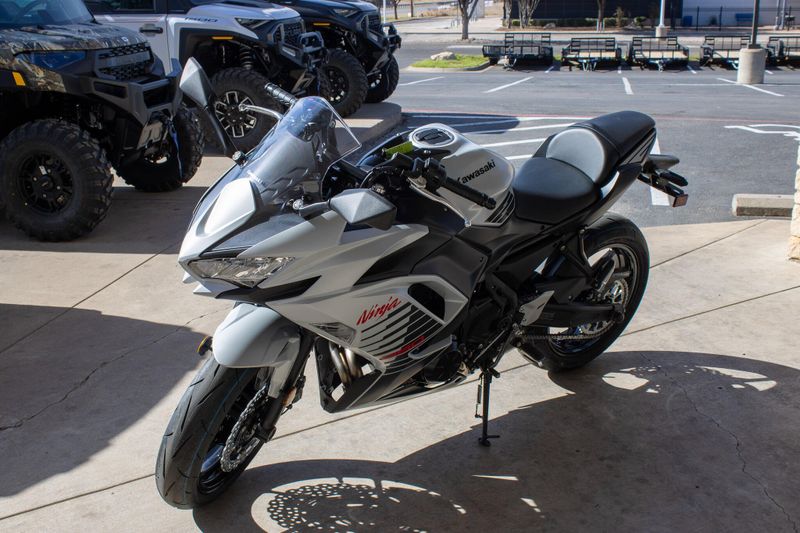 NEW 2026 KAWASAKI NINJA ZX6R Image 6