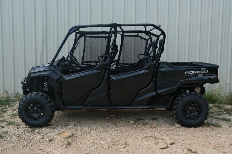 2025 Honda PIONEER 10006 DELUXE CREW BLACK FOREST GREEN Image 8