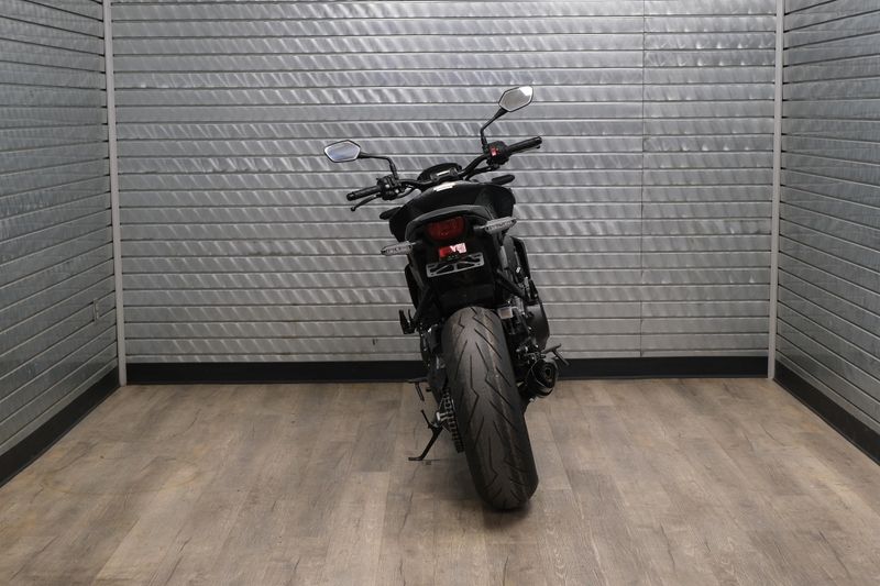 USED 2023 HONDA CB1000R Image 4