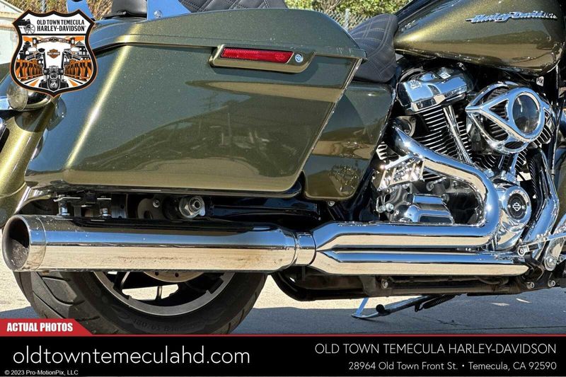 2017 Harley-Davidson Road Glide in a OLIVE GOLD exterior color. BMW Motorcycles of Temecula – Southern California (951) 506-6903 bmwmotorcyclesoftemecula.com 