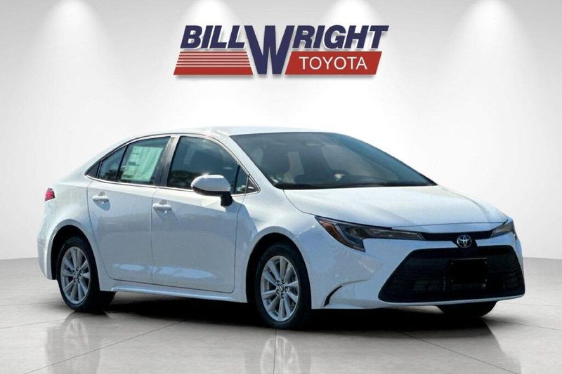 New 2027 Toyota Corolla LEImage 1