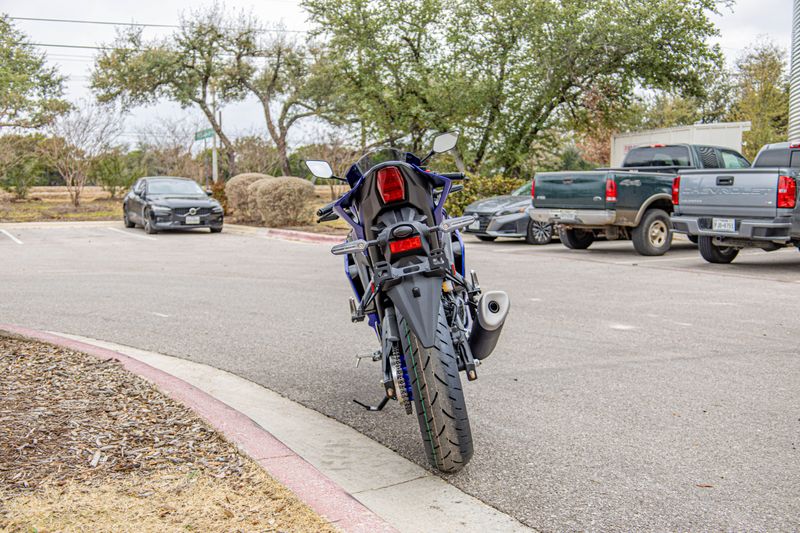 NEW 2026 YAMAHA YZFR3 ABS Image 18