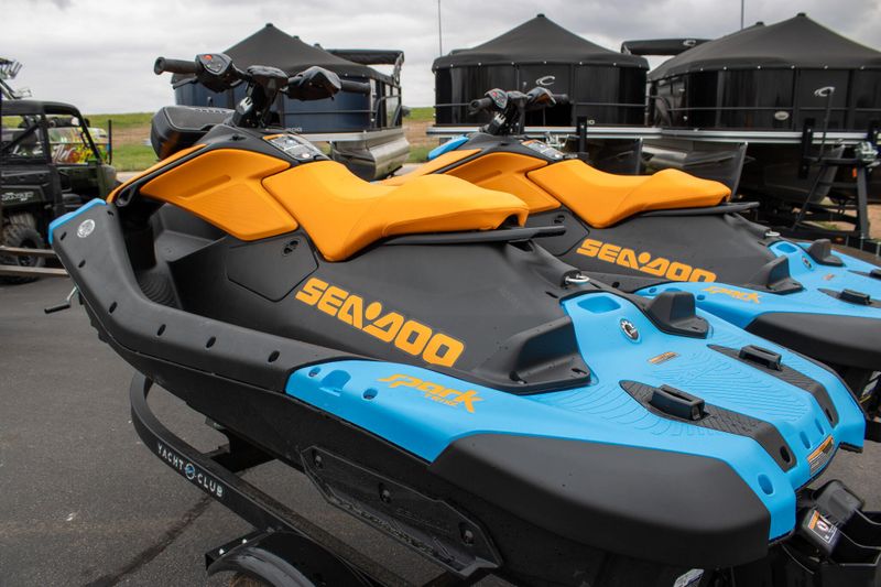 NEW 2026 SEADOO SPARK TRIXX FOR 1 90HP WITH SOUND SYSTEM Image 10