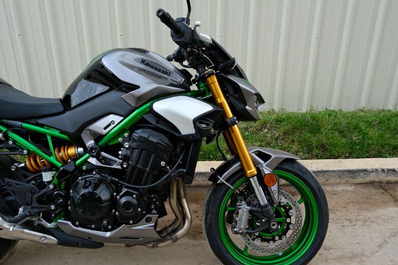 NEW 2025 KAWASAKI Z900 SE ABS Image 20