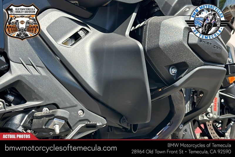 2026 BMW R 1300 RTImage 12