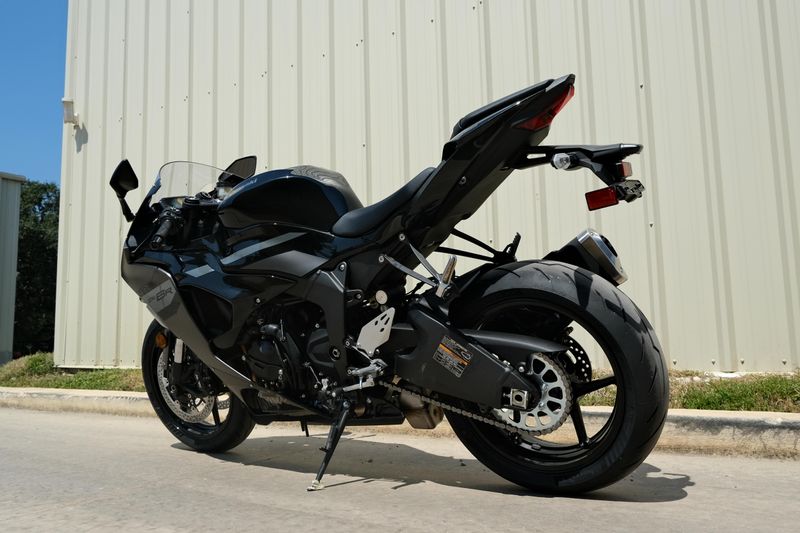 NEW 2026 KAWASAKI NINJA ZX6R ABS Image 4