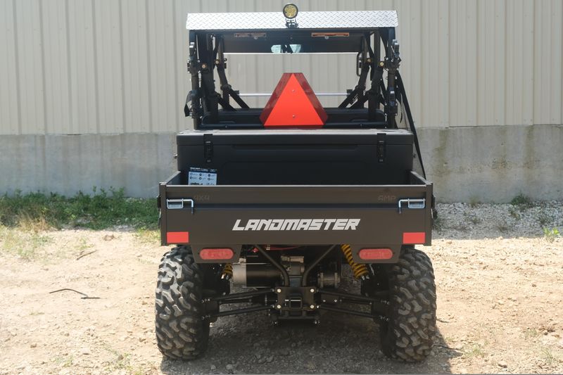 2025 LANDMASTER AMP CREW CAB RANCH EDITION GREY Image 5