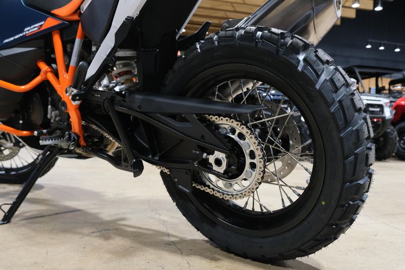 NEW 2026 KTM 1390 SUPER ADVENTURE R OT Image 14