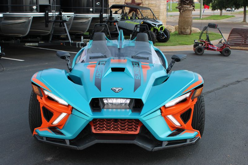 Used 2023 Polaris SLINGSHOT R MANUAL Image 10