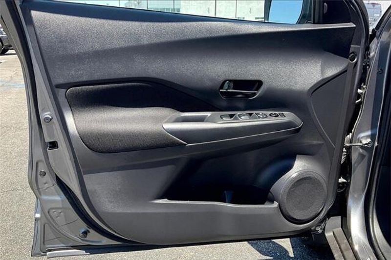 Used 2024 Nissan Kicks SImage 22