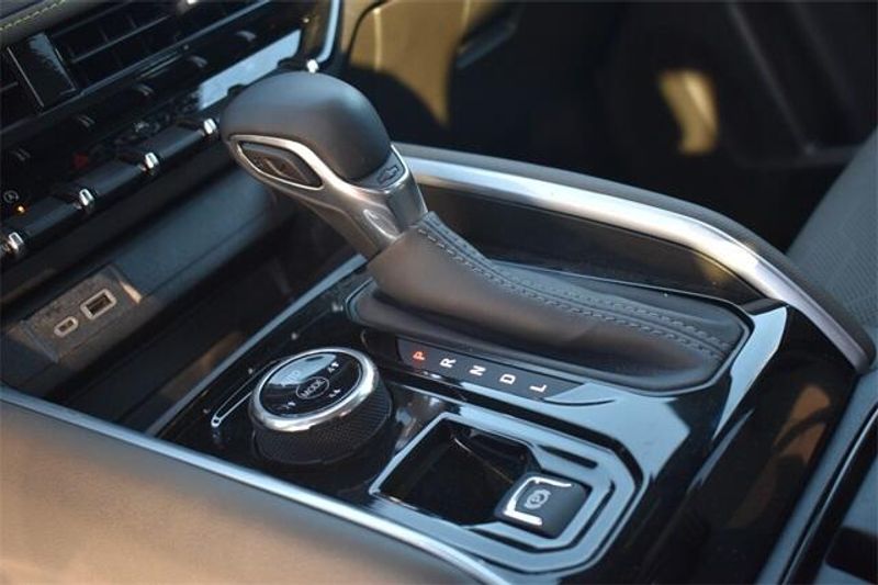 Used 2025 Chevrolet Colorado ZR2Image 24