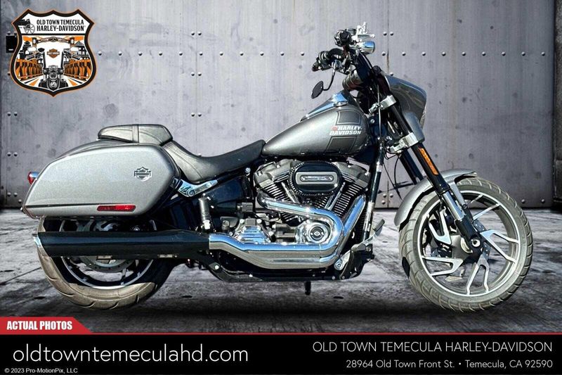 2021 Harley-Davidson Softail in a GAUNTLET GRAY METALLIC exterior color. BMW Motorcycles of Temecula – Southern California (951) 506-6903 bmwmotorcyclesoftemecula.com 