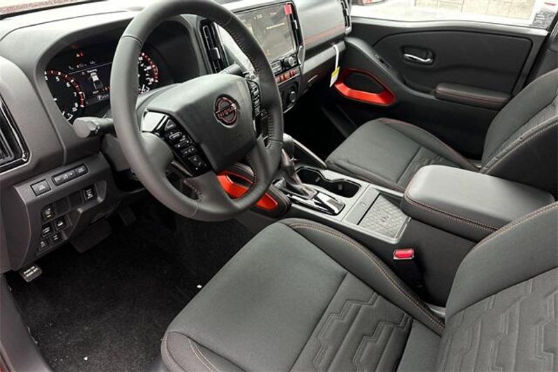 New 2025 Nissan Frontier PRO-4XImage 7