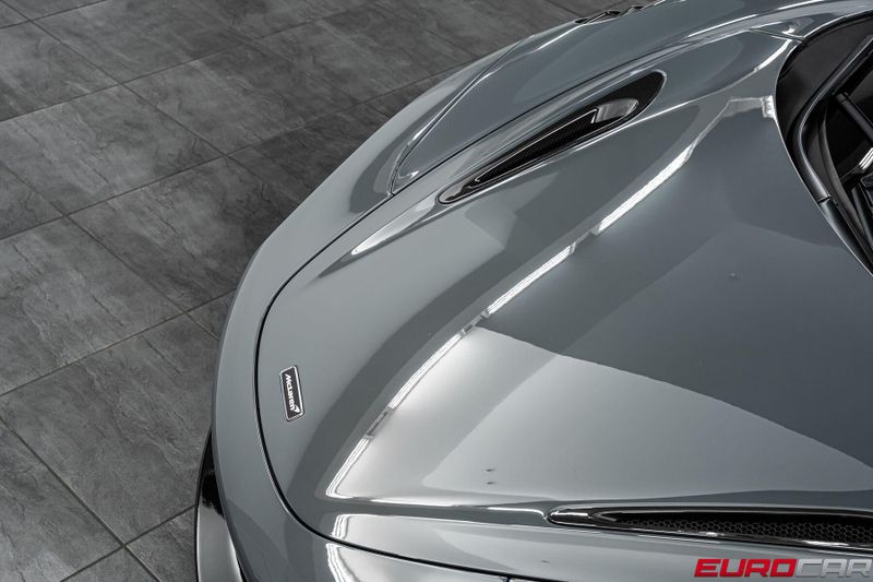 2022 McLaren 765LT *HUGE CARBON INTERIOR OPTIONS * FRONT PPF*Image 12