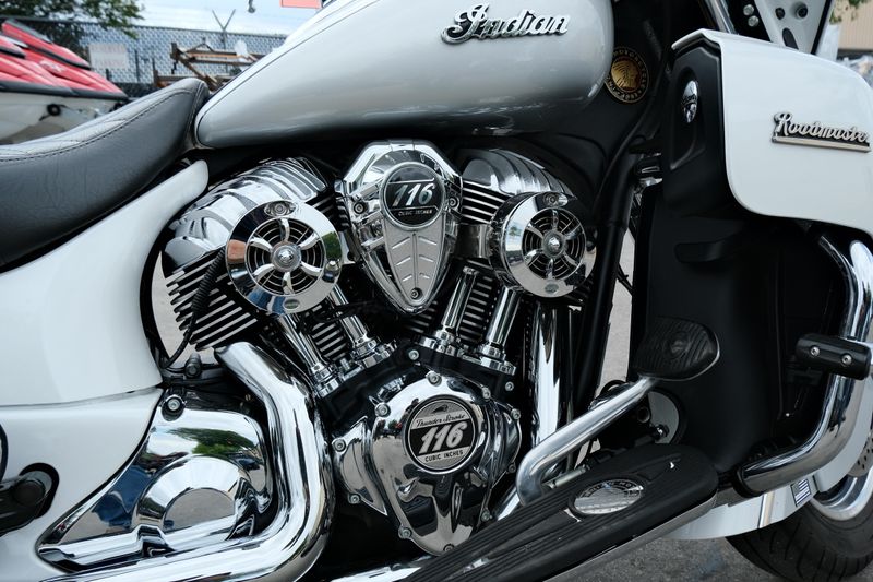 USED 2019 INDIAN MOTORCYCLE ROADMASTER Image 13