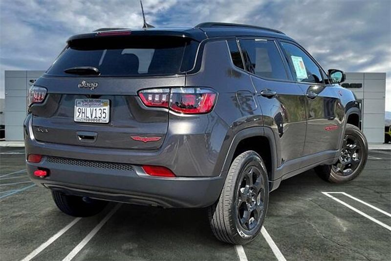 2023 Jeep Compass Trailhawk photo 11