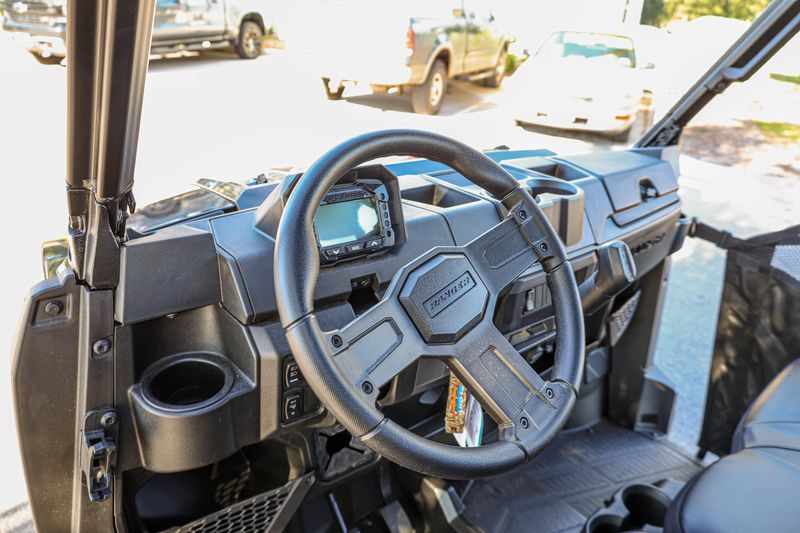 NEW 2026 POLARIS RANGER CREW 1000 PREMIUM Image 10