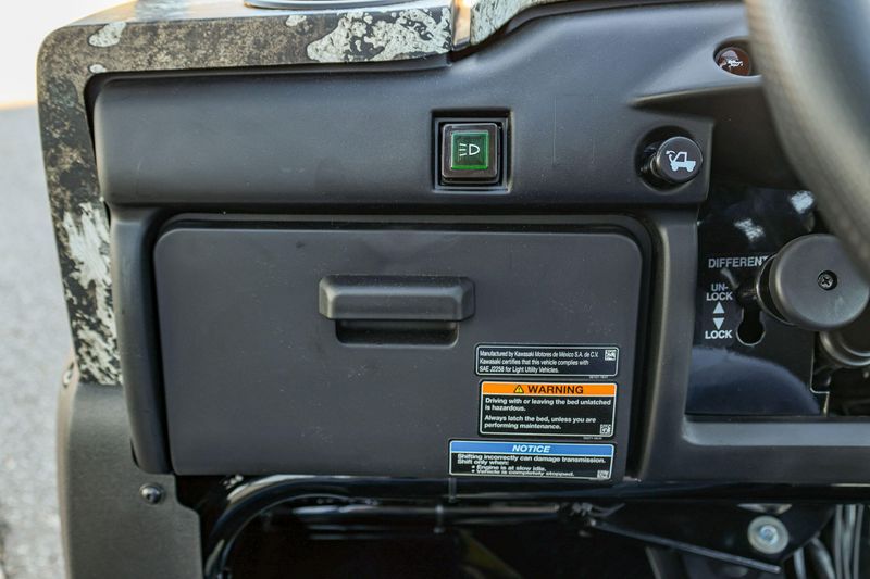 NEW 2026 KAWASAKI MULE 4010 TRANS4X4 Image 3