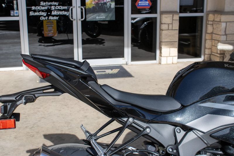 NEW 2026 KAWASAKI NINJA ZX6R ABS Image 12