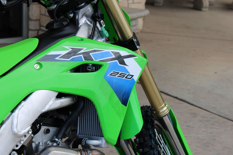 New 2026 Kawasaki KX250 LIME GREEN Image 20