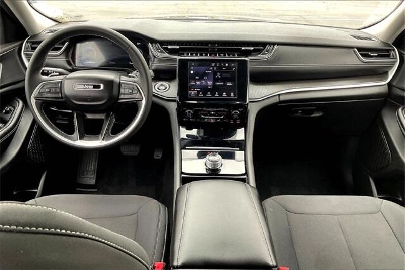2023 Jeep Grand Cherokee LaredoImage 15