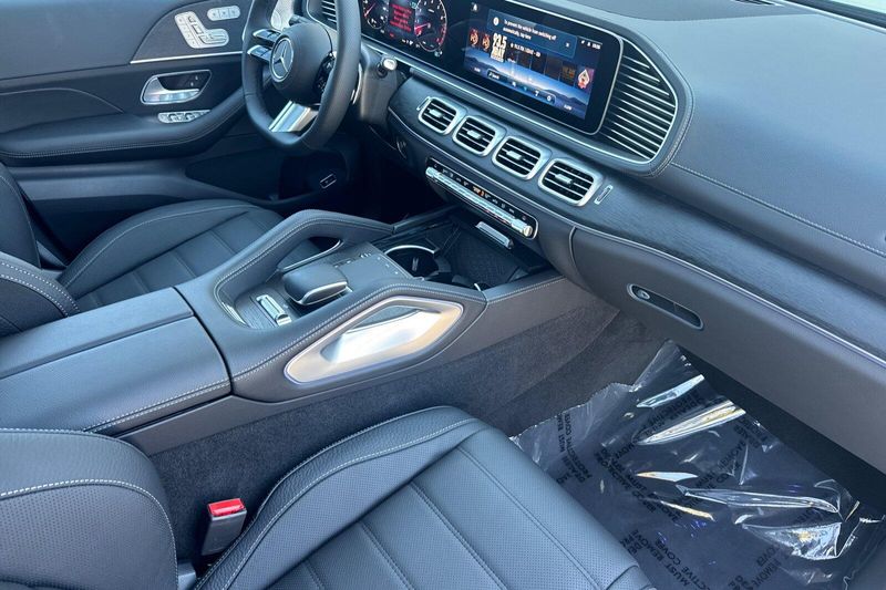 New 2026 Mercedes-Benz GLS 450Image 14