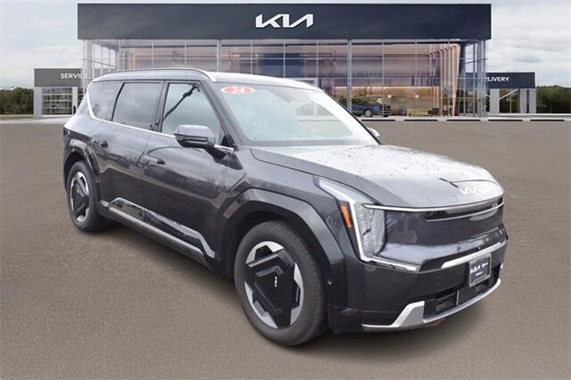 2024 Kia EV9 LandImage 1