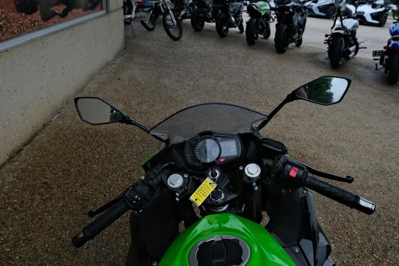 2022 Kawasaki NINJA 400 ABS GREEN AND BLACK KRT Image 11
