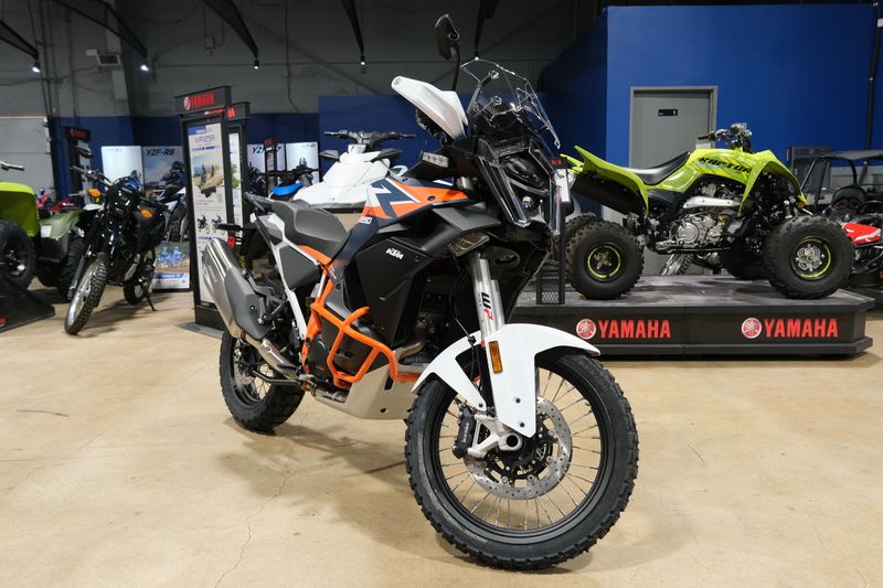 NEW 2026 KTM 1390 SUPER ADVENTURE R OT Image 1