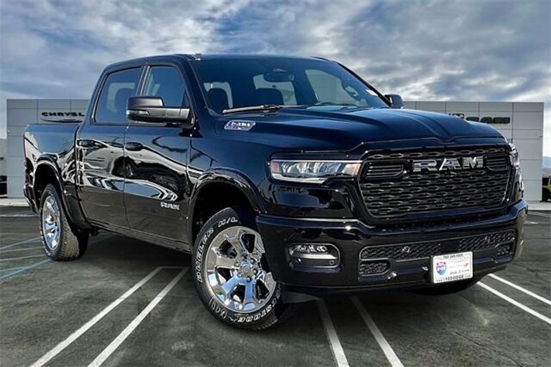 2025 RAM 1500 Big Horn Crew Cab 4x4 5