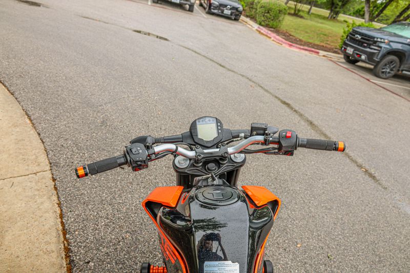 USED 2022 KTM DUKE 200 Image 20