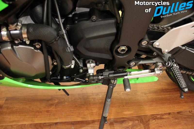 Used 2023 Kawasaki Ninja ZX-6R Image 14