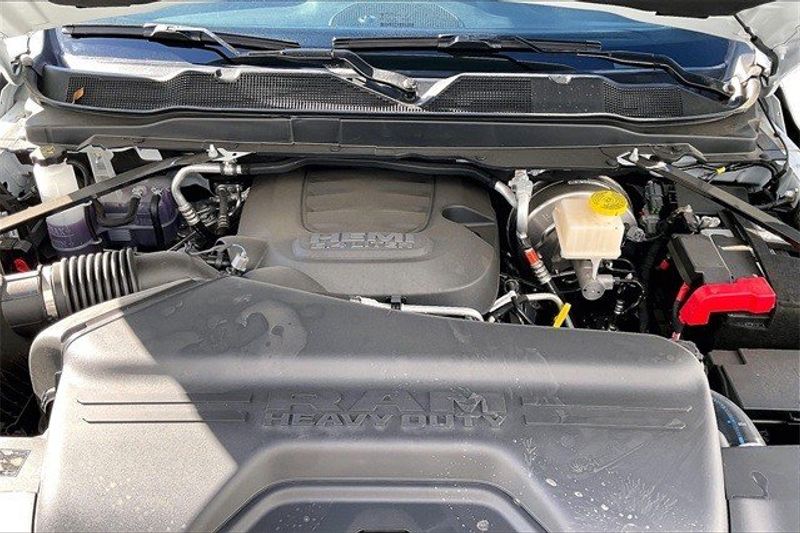 2022 RAM 2500 Tradesman Regular Cab 4x4 8