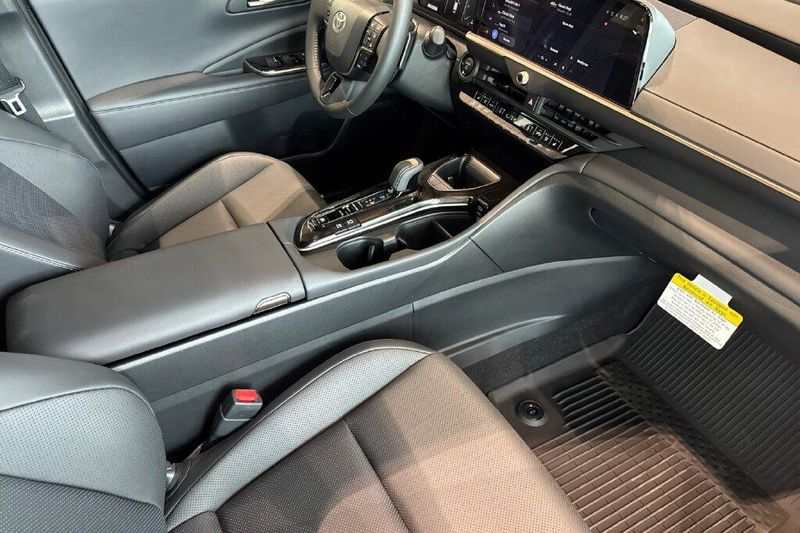 New 2026 Toyota Crown Signia XLEImage 17