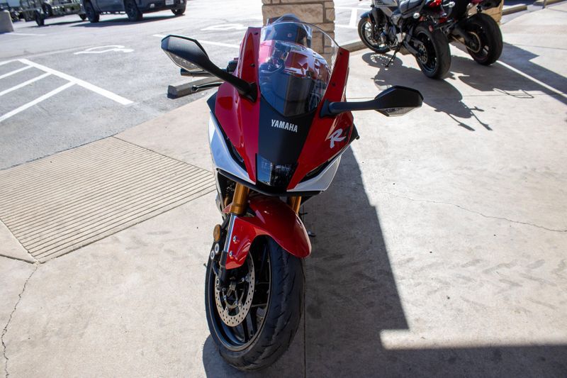 NEW 2026 YAMAHA YZF-R7 70TH ANNIVERSARY EDITION Image 3