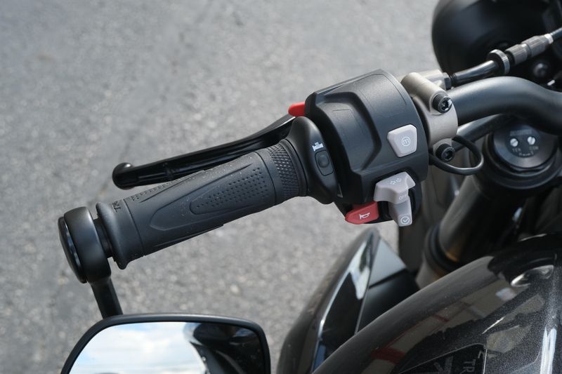 USED 2023 TRIUMPH STREET TRIPLE 765 RS Image 18