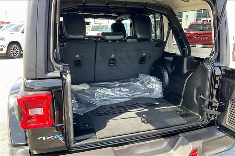 Used 2022 Jeep Wrangler 4xE Unlimited Sahara 4xeImage 33