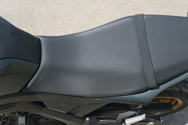 2025 Kawasaki Z125 PRO METALLIC MATTE OLD SCHOOL GREEN Image 12