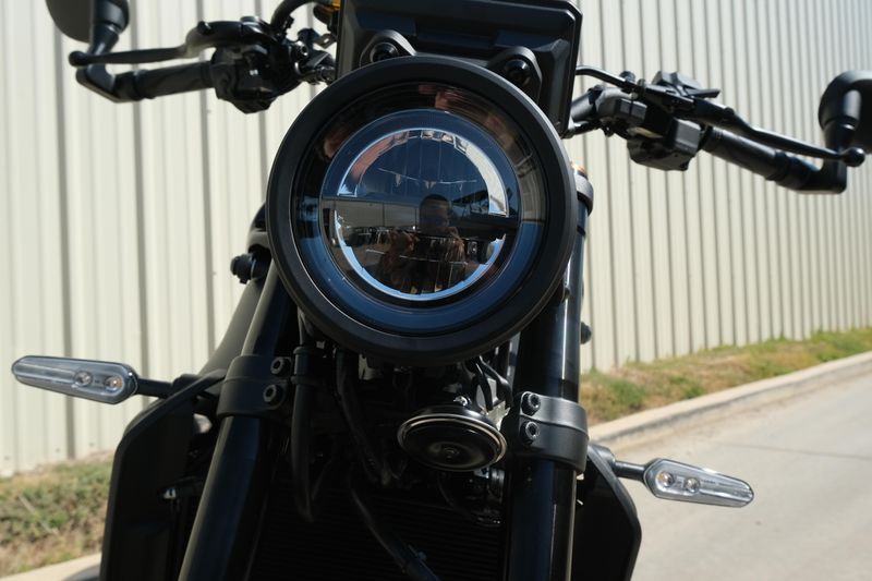 NEW 2025 YAMAHA XSR900 Image 15