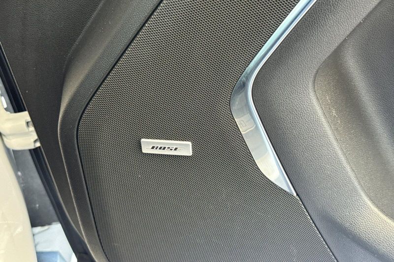Used 2023 Chevrolet Suburban RSTImage 22