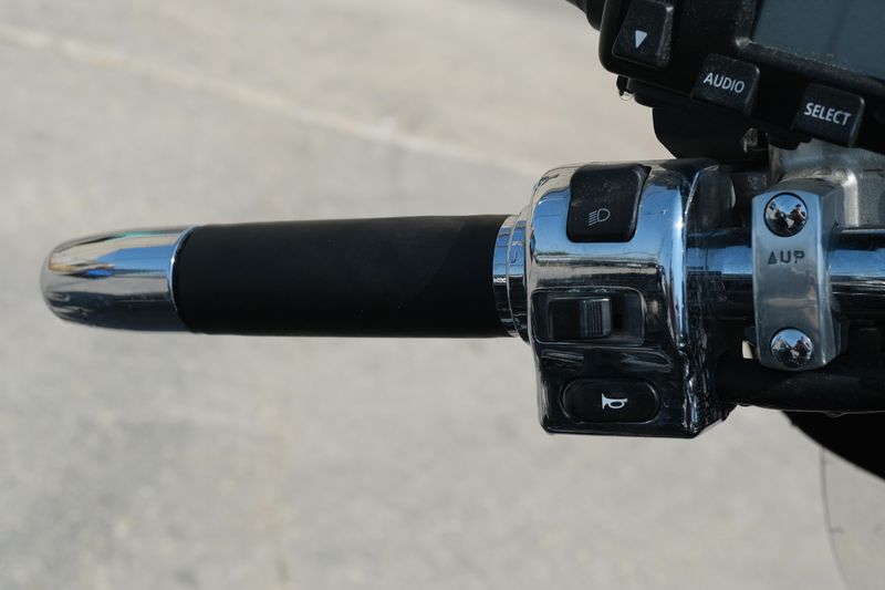 USED 2006 YAMAHA MIDNIGHT VENTURE Image 20