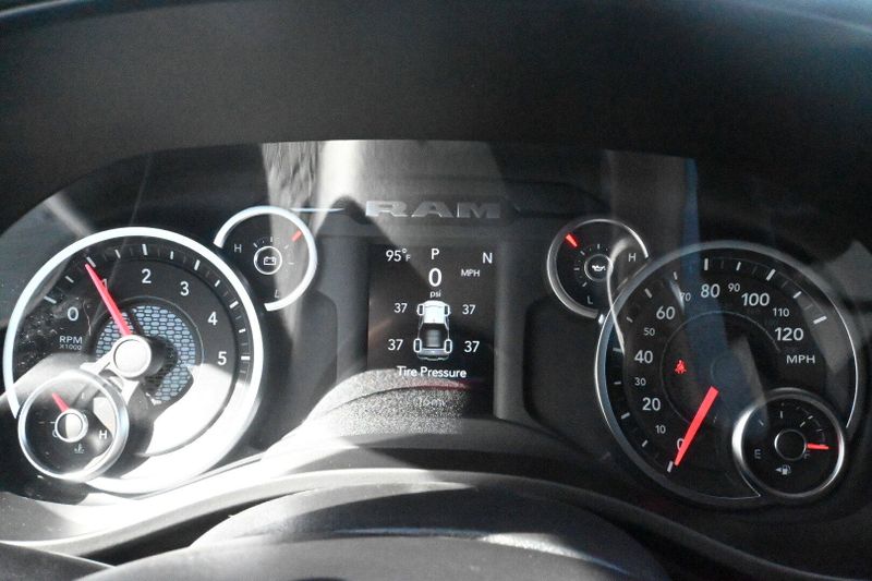 2025 RAM 1500 Big HornImage 20