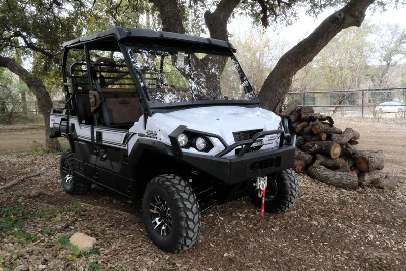 2025 Kawasaki MULE PROFXT 1000 PLATINUM RANCH EDITION METALLIC STARDUST WHITEImage 5