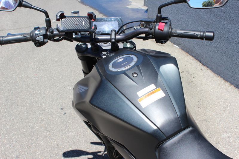 Used 2023 Honda CB300R ABS Image 7